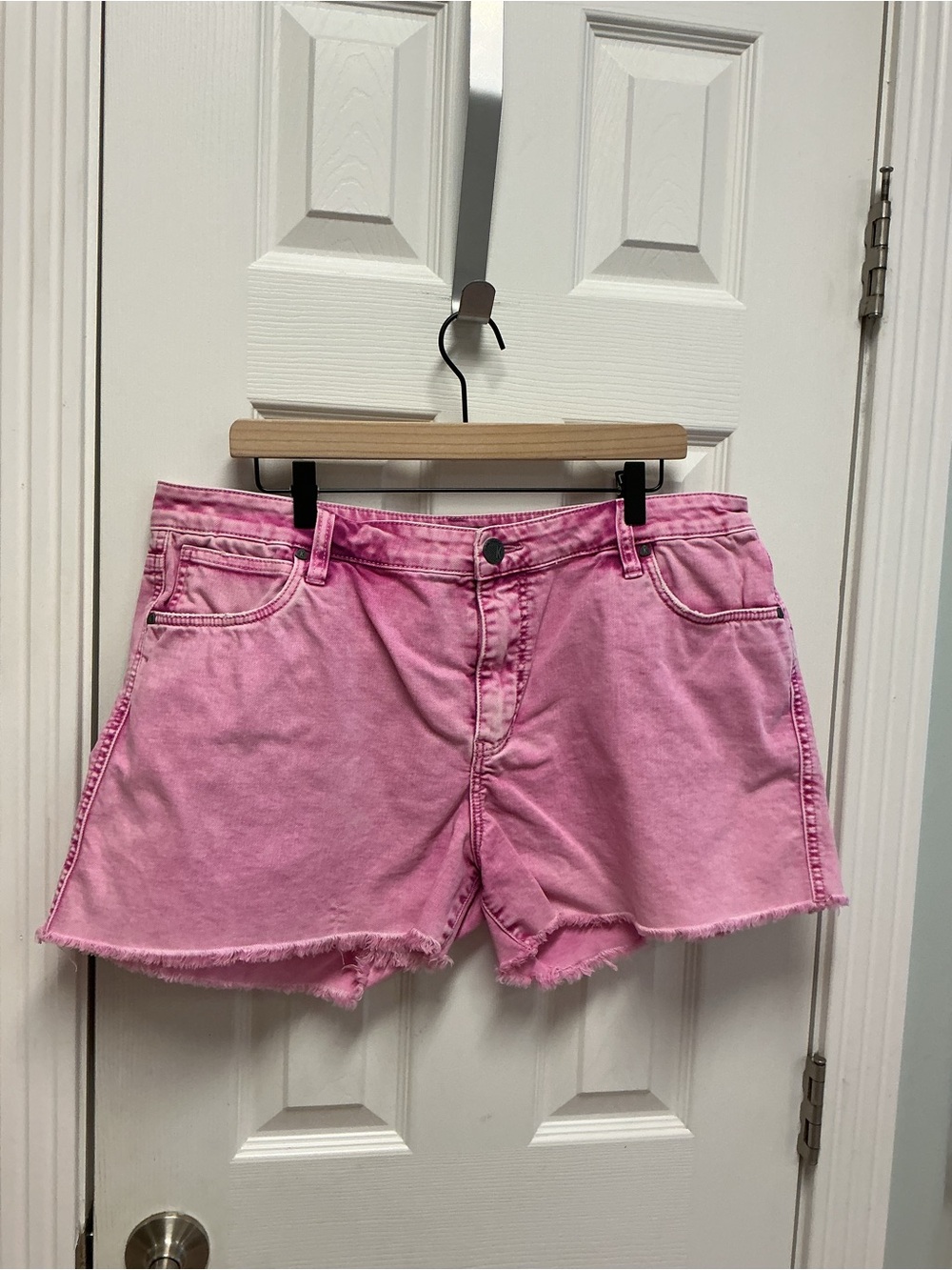 Kut From The Kloth SZ 12 High Rise Vibrate Pink Raw-edge Fray Hem Denim Shorts